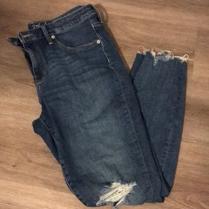 Women’s Universal Thread 14 Jeans